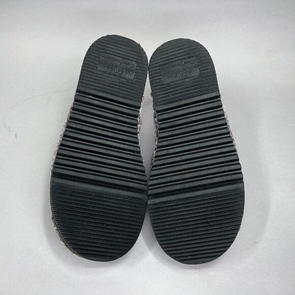Dearfoams Women's Size 6 Gray Slippers - Picture 10 of 12